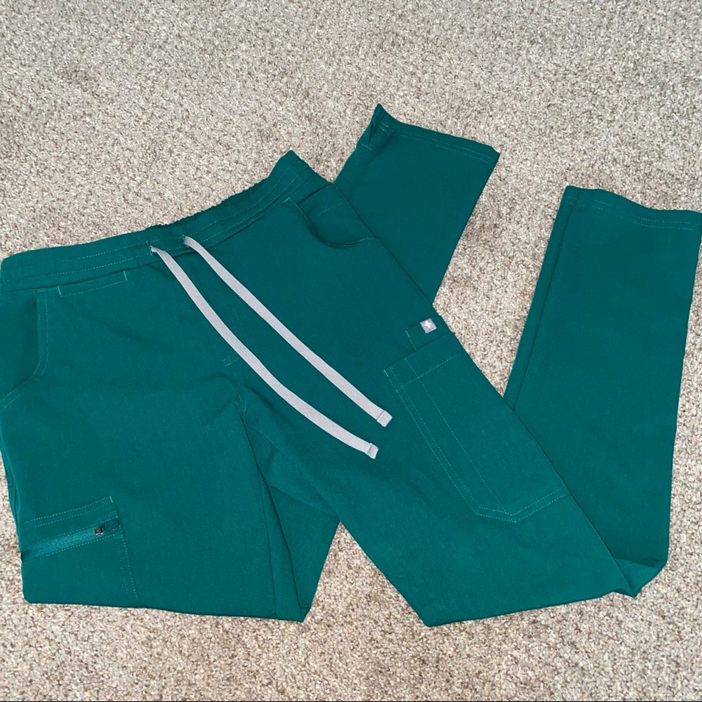 FIGS SCRUB PANTS